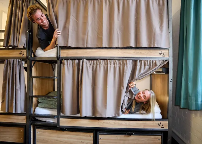 Nomads Sydney Hostel